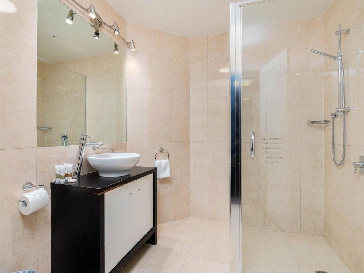 Central Luxury At 408 The Beacon Куийнстаун Екстериор снимка